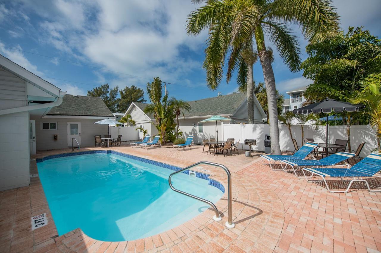 Seabreeze At Anna Maria Island Inn Bradenton Beach Exterior photo