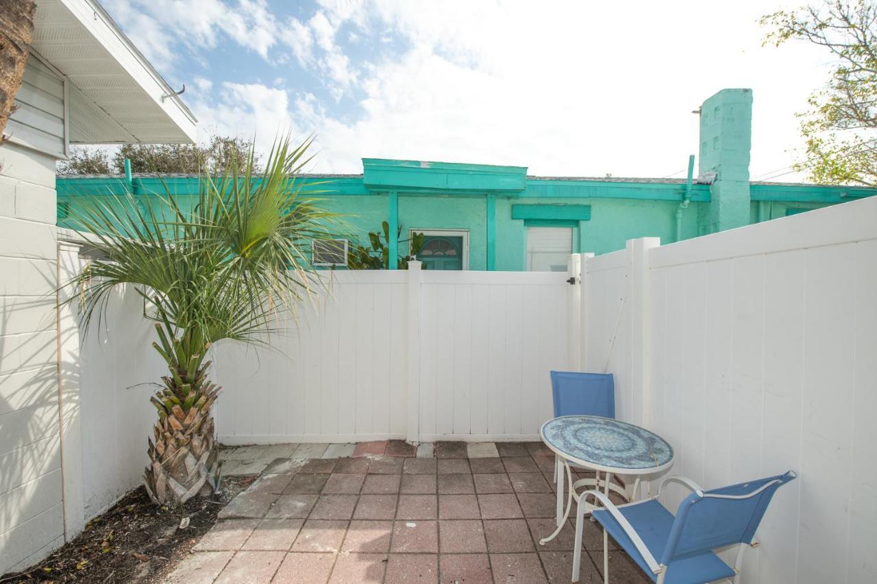 Seabreeze At Anna Maria Island Inn Bradenton Beach Exterior photo